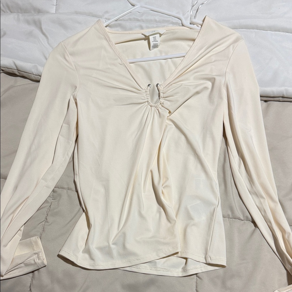 H&M Cream Long-Sleeve Twist-Accent Top